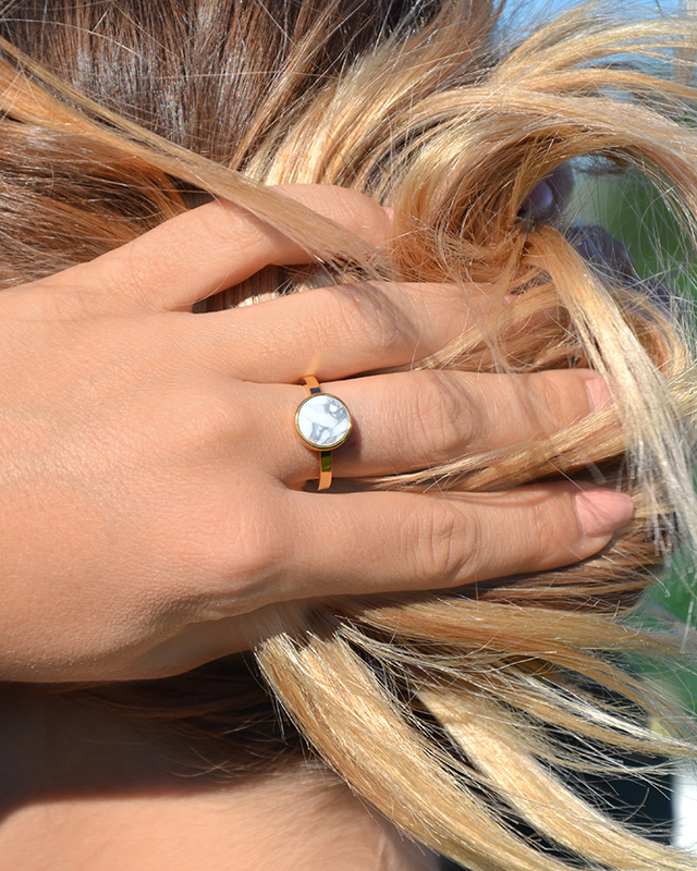 Lifestyle Ring  weiße Howlite Levola
