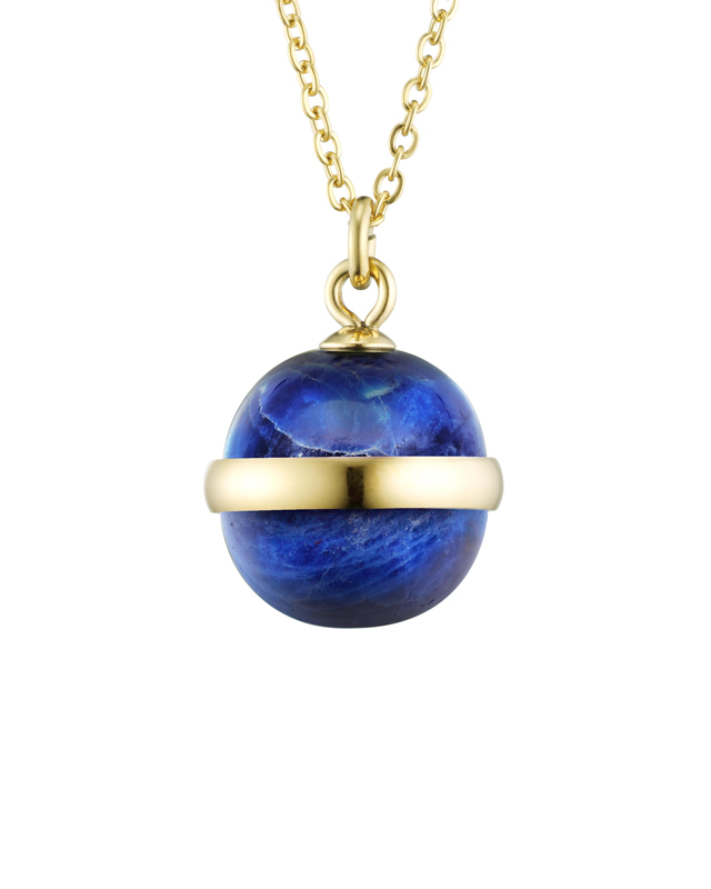 Packshot Anhänger  vergoldeter Edelstahl Lionio