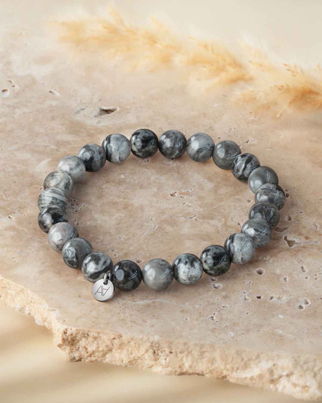 Packshot Armband Grauer Achat Crazy Lace Giulia